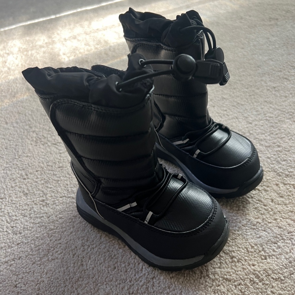 NWOT land’s end toddler boots